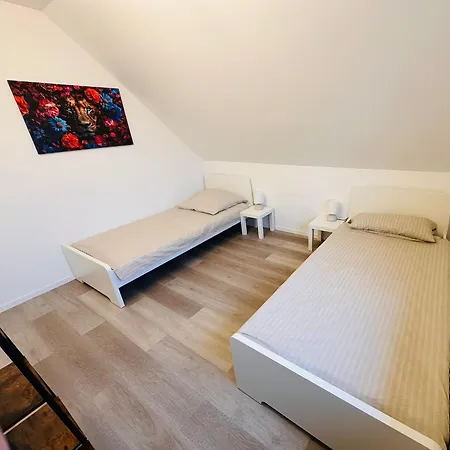 3 Achim Uphusen Direkt An Der Autobahn Bremer Kreuz! *